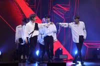  'WHY' 온앤오프, '-'를 '+'로 바꾸는 힘(종합)