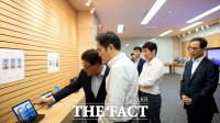  이재용 부회장 '13조' 통 큰 투자…디스플레이 '초격차' 드라이브