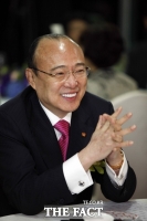  김승연 한화 회장 ''함께 멀리' 정신으로 세상과 소통하자'