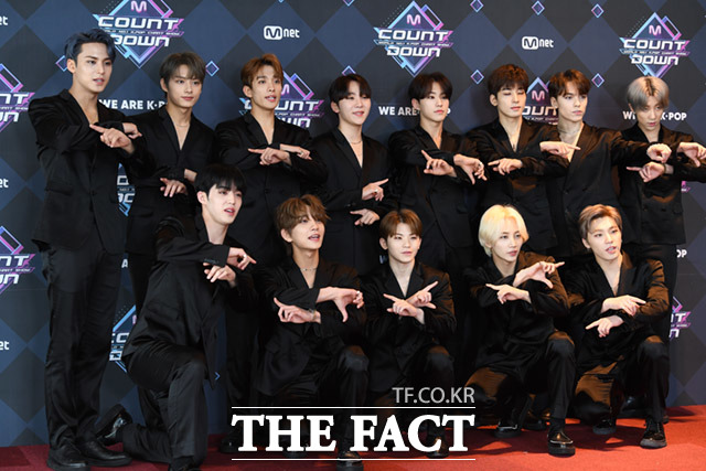 세븐틴이 올해 두 장의 앨범으로 도합 130만 장에 육박하는 판매고를 올렸다. /더팩트 DB