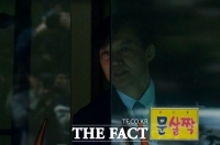  [조국 사퇴] 한국당 '너무 늦었다… 文대통령 사과해야' 