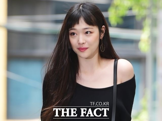 팬들이 고(故) 설리를 추모할 수 있는 공간이 신촌세브란스병원 장례식장에 마련된다. /더팩트DB