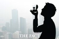  미세먼지 다시 기승…'출근시 마스크 착용해야'