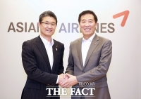  '한국 관광객 소중해' 日 미야자키현 지사 아시아나 방문