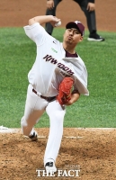 [TF포토] 키움 윤영삼, '더이상 실점은 없다!'