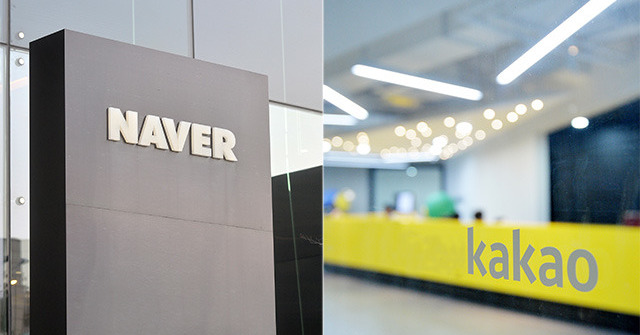 28일 네이버와 카카오가 각각 미래 청사진을 제시했다. 네이버는 글로벌 AI 연구 벨트를 구축하고, 카카오는 SK텔레콤와의 협업에 나선다. /더팩트 DB