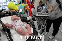 [TF포토] 육아 '필수템' 다 모였다!…'코베 베이비페어' 개막