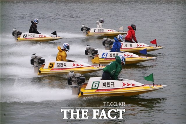 ‘대상 경주의 꽃’으로 불리는 그랑프리 대상 경주 출전 24명이 가려짐에 따라 열기가 고조되고 있다./경륜경정총괄본부 제공