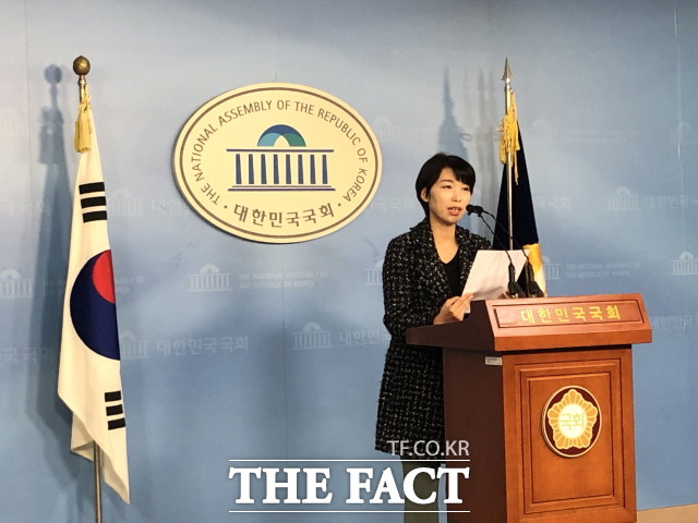 12일 김정화 바른미래당 대변인은 최근 비당권파 모임 변혁 대표로 신당창당을 주도하고 있는 유승민 의원을 향해 안철수 팔기를 중단하라고 목소리 높였다. /국회=문혜현 기자