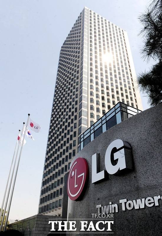 LG전자가 가전관리 애플리케이션인 LG 씽큐 운영을 150여 국가로 늘렸다. /더팩트 DB