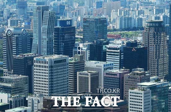 일각에서는 오히려 이번 규제로 사모펀드시장 전체가 위축될 수 있어 업권을 불문한 악재가 될 것이라는 우려의 목소리가 제기됐다. /더팩트 DB