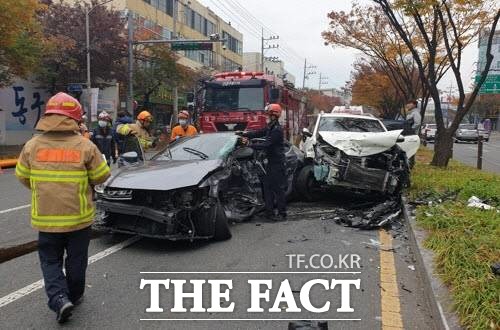 17일 대구 동구 신천동 효신네거리 인근에서 9중 추돌사고가 발생했다./대구소방본부 제공