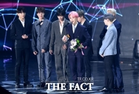  방탄소년단, 美 히트메이커스서 '올해의 그룹' 수상