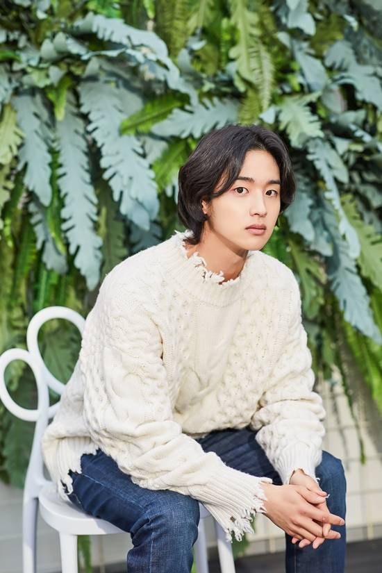 장동윤이 남다른 팬 사랑을 보여주며 고마운 마음을 전했다. /동이컴퍼니 제공