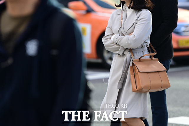 28일 중부 내륙지역을 중심으로 아침 기온이 영하권으로 떨어져 쌀쌀하겠다. /임세준 기자