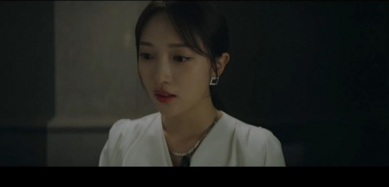 드라마 VIP에서 표예진이 이상윤의 내연녀로 정체를 밝혔다. / VIP 제공