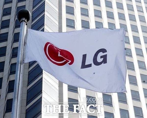 LG그룹 지주사 ㈜LG를 비롯해 실리콘웍스·S&I 코퍼레이션·S&I CM·LG경영개발원·지투알·LG스포츠·LG공익재단 등이 28일 정기 임원 인사를 실시했다. /더팩트 DB