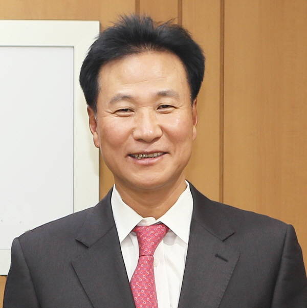 현대홈쇼핑이 중소협력사 해외 판로 개척 지원 공로를 인정받았다. 사진은 강찬석 현대홈쇼핑 사장. /현대백화점그룹 제공