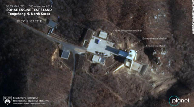 CNN이 북한 동창리에서 새로운 움직임이 포착됐다고 보도했다. 전문가를 통해 ICBM 엔진 시험 재개라고 분석했다. 사진은 CNN이 입수한 플래닛랩스의 사진. /CNN 캡쳐