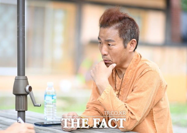 폐암 투병 중인 개그맨 김철민이 최근 검진에서 호전됐다는 결과를 받았다. /임세준 기자