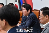  민주당 '본회의 열리는대로 선거법·공수처법 일괄상정'