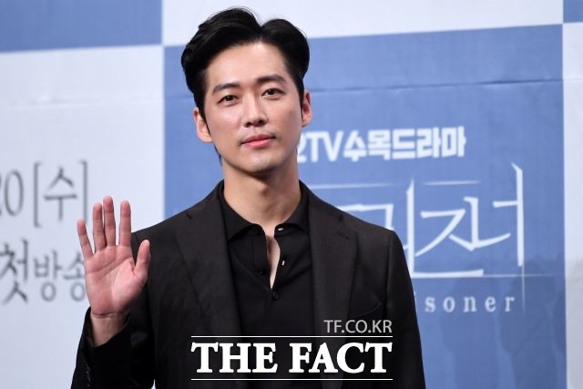 남궁민이 현 소속사와 재계약을 했다. /남윤호 기자