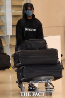 [TF포토] 숀 스톡맨, '인천공항으로 입국한 R&B 전설'