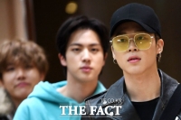 [TF포토] 일본 팬미팅 마치고 온 BTS