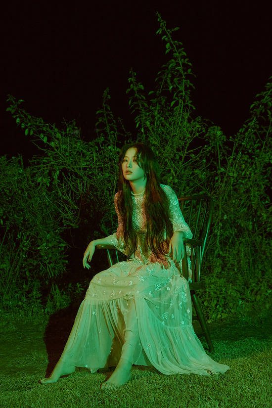 레드벨벳의 리패키지 앨범에는 타이틀곡 Psycho를 비롯한 신곡 4곡이 포함돼 총 16곡이 수록된다. /SM엔터 제공