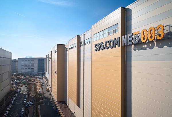 SSG닷컴은 네오 003 내 처리 과정의 80% 자동화했다. 이에 따라 물류 처리 속도를 네오 002 대비 20% 향상했다. /SSG닷컴 제공