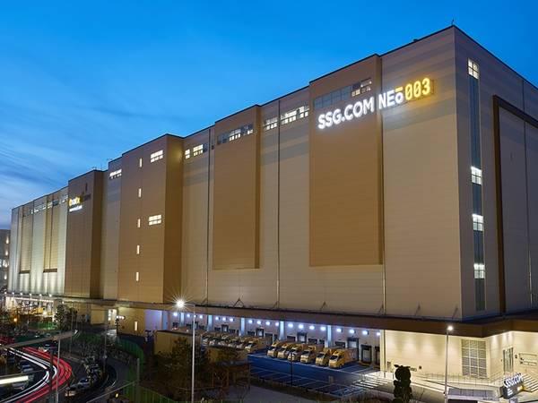 SSG닷컴은 네오 003을 바탕으로 내년 안으로 새벽배송 처리 물량을 2만 건으로 늘리겠다는 계획이다. /SSG닷컴 제공