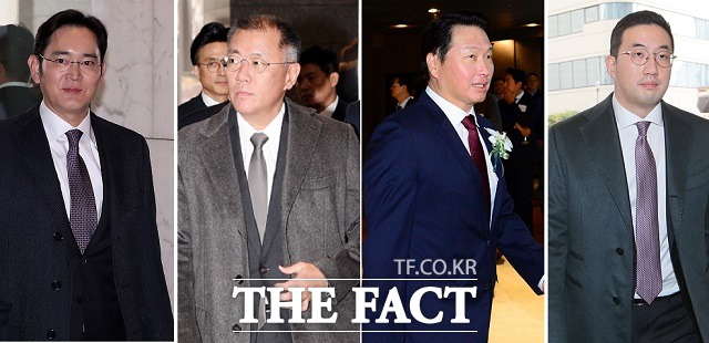 예년과 달리 이번 CES 2020에 그룹 총수들이 모습을 드러낼지 관심이 쏠린다. 사진은 왼쪽부터 이재용 삼성전자 부회장, 정의선 현대자동차그룹 수석부회장, 최태원 SK그룹 회장, 구광모 LG그룹 회장. /더팩트 DB