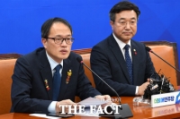 [TF포토] 검찰개혁법 설명하는 박주민 최고위원