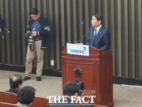  민주, 4+1선거법 단일안 박수로 추인…본회의 상정 임박