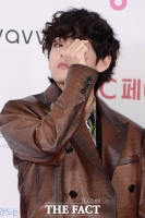 [TF포토] 방탄소년단 뷔, '눈빛 하트!'