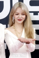 [TF포토] AOA 지민, '색다른 날 보러와요~ 포즈'