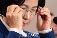  [추미애 청문회] 아들 군복무 중 외압 의혹 제기…'가족 신상털기'