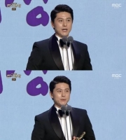  [2019 MBC 연기대상] 류수영, 박하선 동생 추모 '미소 아름다워'