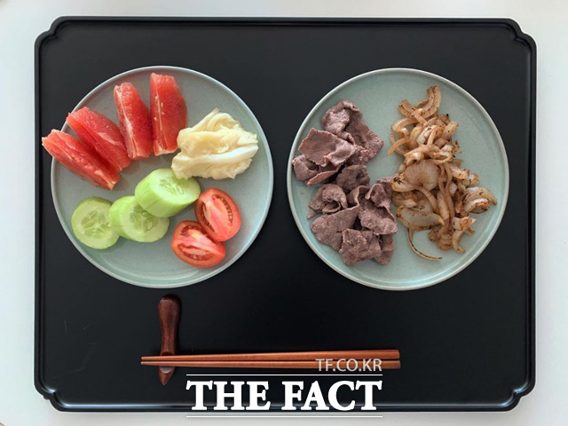 지난해 11월 1세대 아이돌그룹 태사자 멤버 박준석은 자신의 인스타그램에 다이어트 식단 사진을 올리며 9kg을 감량한 사실을 전했다. /박준석 인스타그램