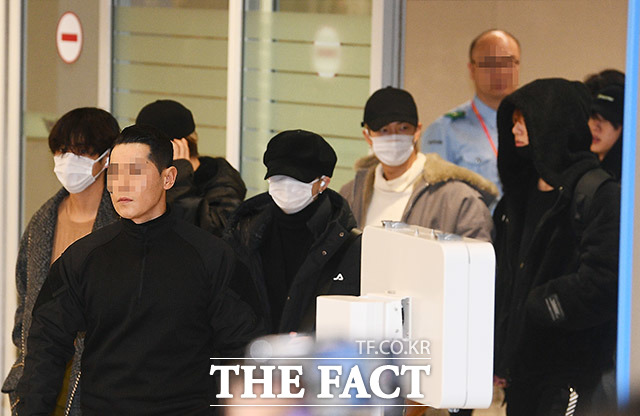 그룹 방탄소년단(BTS)의 뷔와 지민, 슈가, RM, 정국, 진(왼쪽부터)