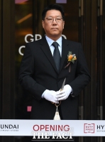  [신년사] 정지선 현대百 회장, '도전' 강조 '변화하지 않으면 침몰'