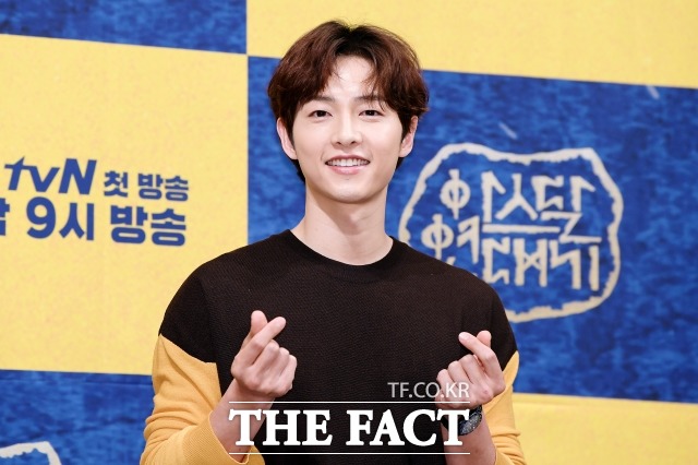 배우 송중기가 최근 신설된 엔터테인먼트사 하이스토리 디앤씨와 계약을 맺었다. /이선화 기자