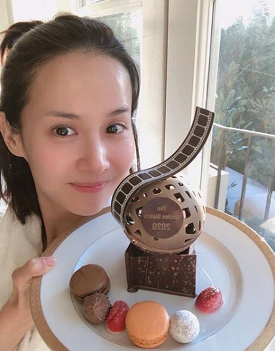 배우 조여정이 골든글로브 시상식 참석 전 설레는 마음을 드러냈다. /조여정 인스타그램