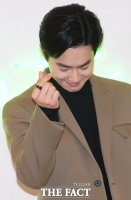 [TF사진관] 엑소 수호, '손하트는 조금 쑥스럽네요~'