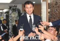  '지방선거 개입 의혹' 한병도 전 정무수석 검찰 조사