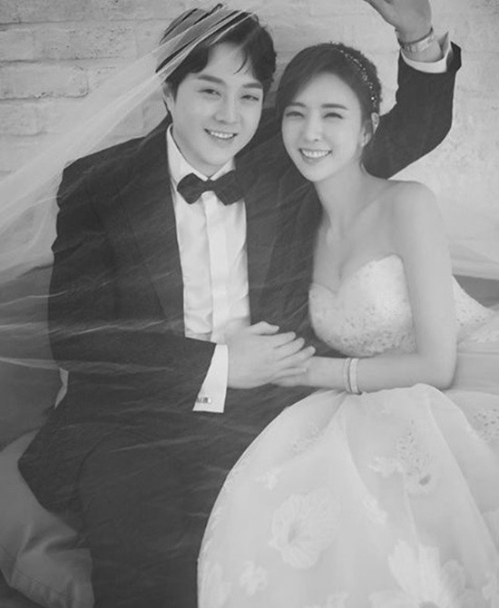 정지원 KBS 아나운서와 소준범 감독은 지난해 4월 1년 열애 끝에 결혼식을 올렸다. /정지원 SNS 캡처