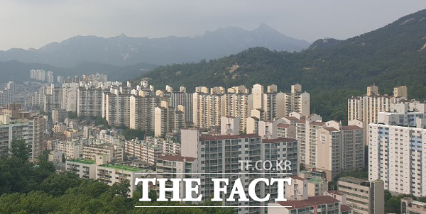 강남4구의 경우 관망세가 이어지면서 아파트값 상승폭을 줄이는 모습이다. / 윤정원 기자