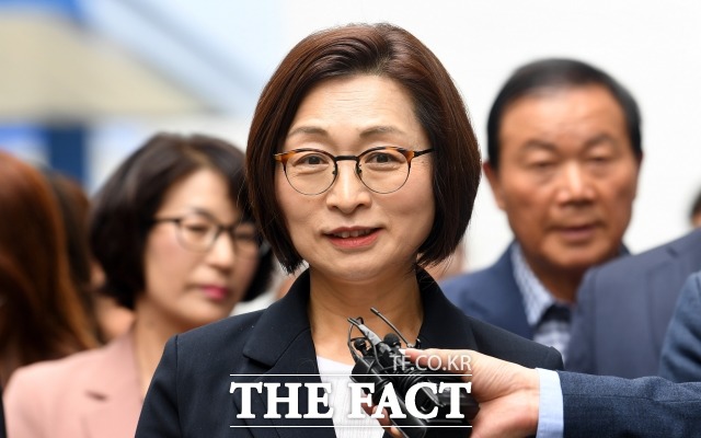 검찰은 9일 정치자금법 위반 혐의로 불구속 기소된 은수미 성남시장에게 벌금 150만원을 구형했다. 사진은 은 시장. / 더팩트 DB