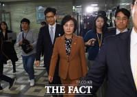 [TF포토] 법사위 전체회의 마친 추미애 법무부 장관