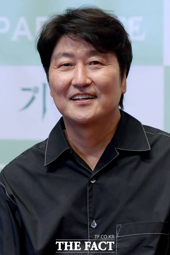 배우 송강호는 남우조연상을 받고 미국 관객들은 내가 잘생긴 배우라고 생각하는 것 같다고 말했다. /이선화 기자